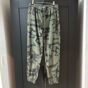 Aritzia Tna army cuffed pants
